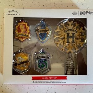 Hallmark Hogwarts House Crest Ornament Set - Gold, Green, Blue, Red